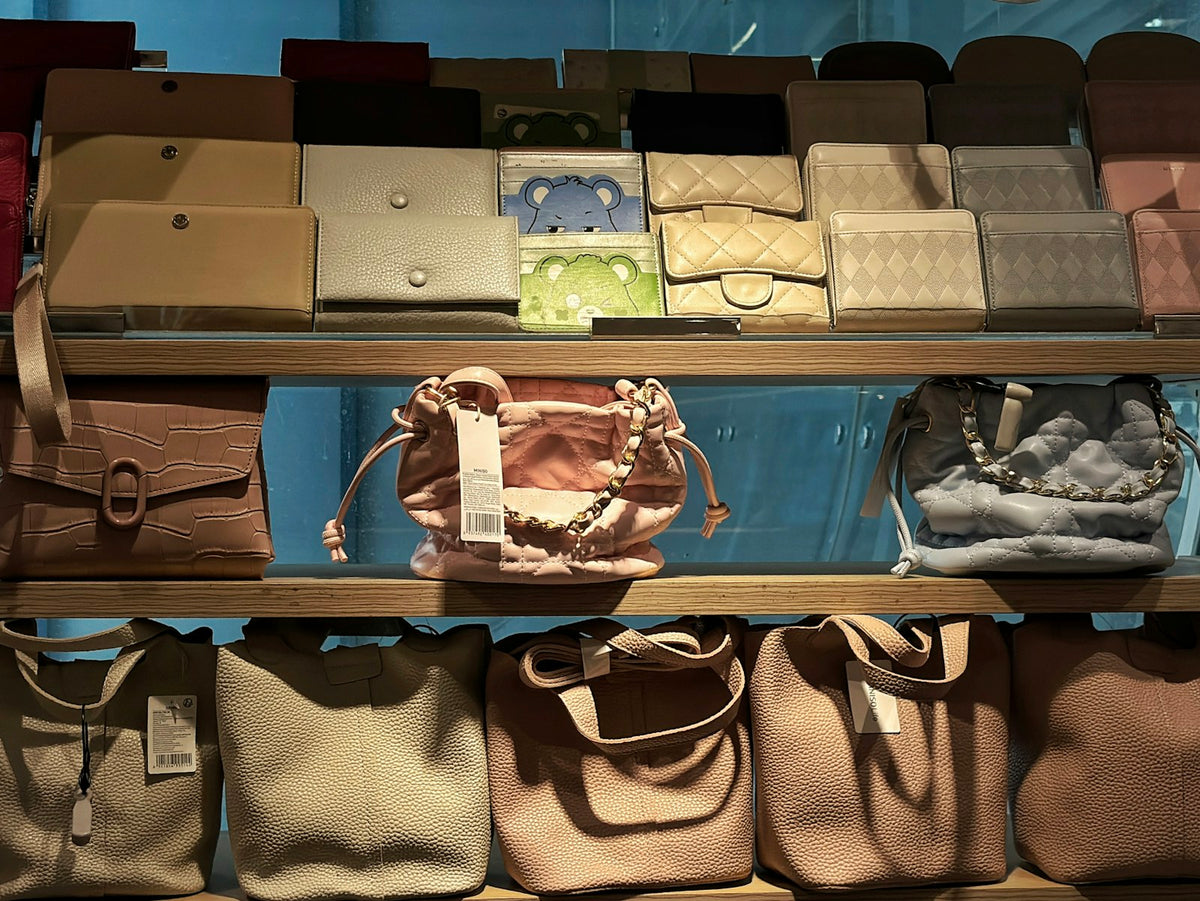 Sac à main pratique ou cabas : lequel choisir au quotidien ?